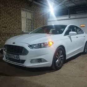 Ford Fusion 2015