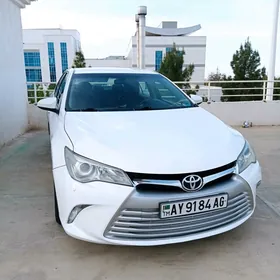 Toyota Camry 2016