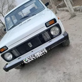 Lada Niva 1996