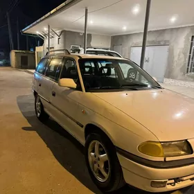 Opel Astra 1998