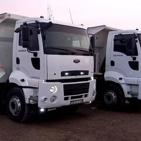 Ford Cargo 3536M 2015