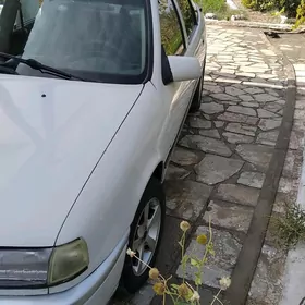 Opel Vectra 1990