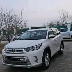 Toyota Highlander 2019