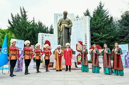 ТЮРКСОЙ открыла в Анкаре год памяти Махтумкули