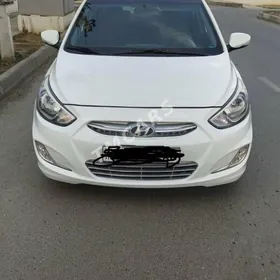 Hyundai Accent 2015