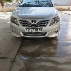 Toyota Camry 2010