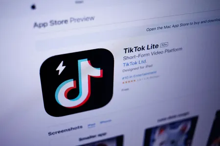 TikTok Lite под угрозой блокировки в ЕС. Причина: соцсеть вызывает привыкание