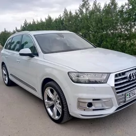 Audi Q7 2016