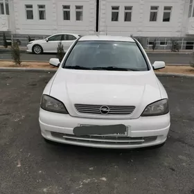 Opel Astra 2000