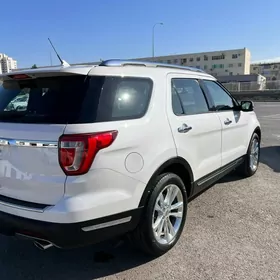 Ford Explorer 2019