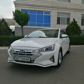 Hyundai Elantra 2020