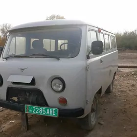 UAZ 2206 1998