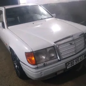 Mercedes-Benz 230E 1993