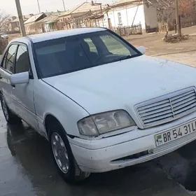 Mercedes-Benz C320 1993