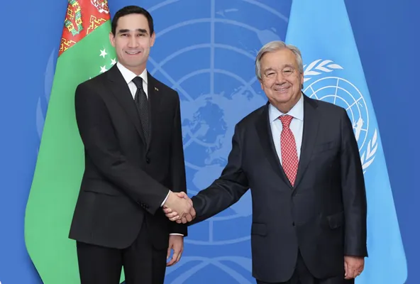 Türkmenistanyň Prezidenti we Halk Maslahatynyň Başlygy BMG-niň Baş sekretaryny ýubileýi bilen gutladylar