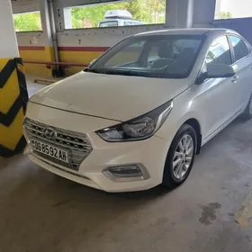 Hyundai Accent 2018