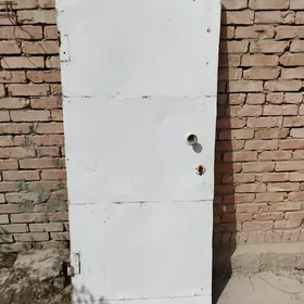 Железная дверь. Demir Gapy