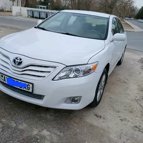 Toyota Camry 2011