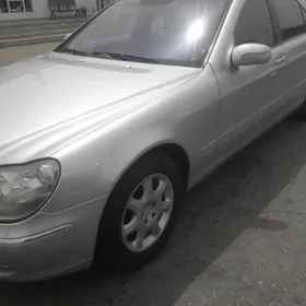 Mercedes-Benz S-Class 2004