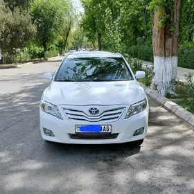 Toyota Camry 2010