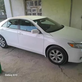 Toyota Camry 2010