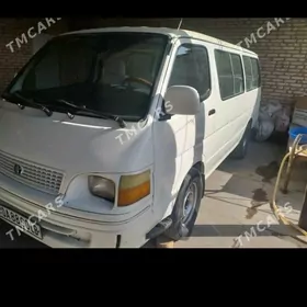 Toyota Hiace 2004