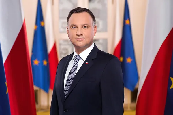 Сердар Бердымухамедов поздравил Президента Республики Польша