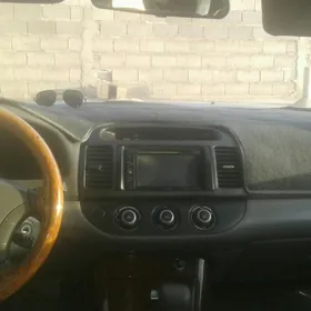 Toyota Camry 2005