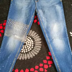 женские джинсы