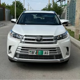 Toyota Highlander 2019