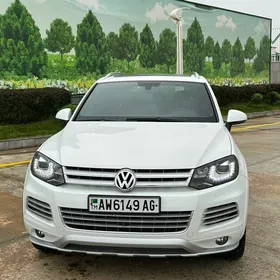 Volkswagen Touareg 2013