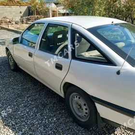 Opel Vectra 1992