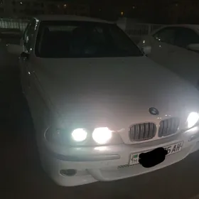 BMW E39 2001