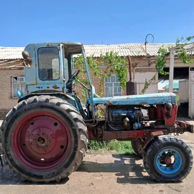 MTZ T-28 1990