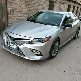 Toyota Camry 2018