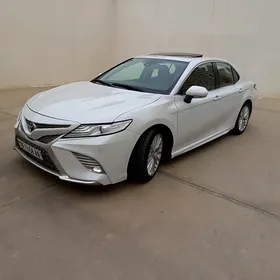 Toyota Camry 2020