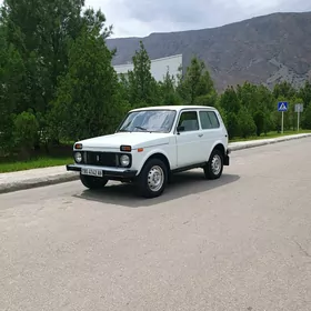 Lada Niva 2002