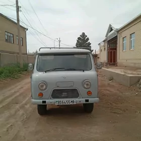 UAZ 452 2002