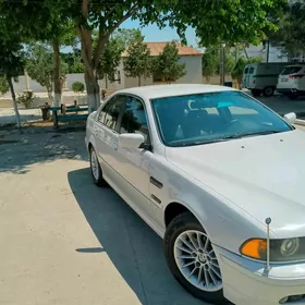 BMW E39 2001