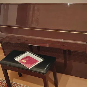 Pianino Yamaha пианино