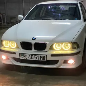 BMW E39 2003