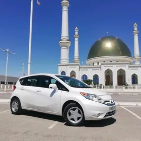 Nissan Versa Note 2013