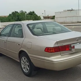 Toyota Camry 2000