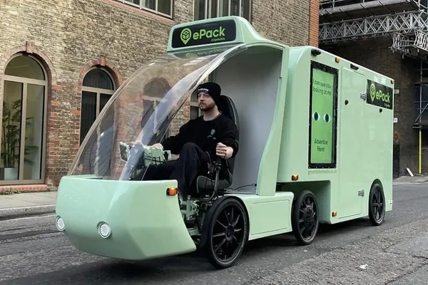 Лондонский стартап представил необычный транспорт – грузовик на педалях