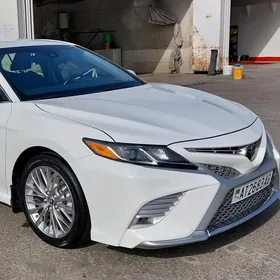 Toyota Camry 2018