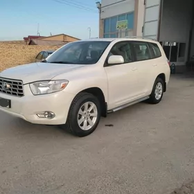 Toyota Highlander 2010