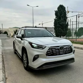 Toyota Highlander 2020