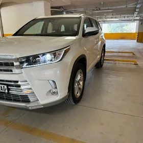 Toyota Highlander 2018