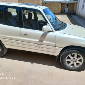 Toyota RAV4 1999