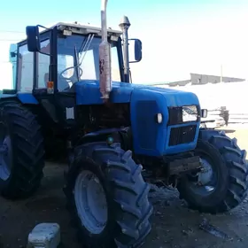 MTZ 82 2005